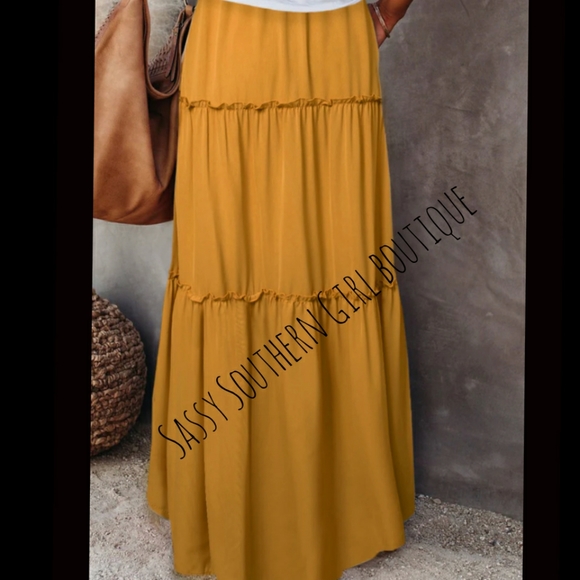 🆕⭐ Boho Gold yellow maxi skirt - Picture 4 of 6